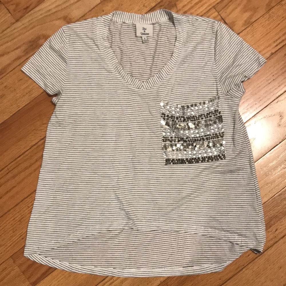 1 Day Left to Ship! 
Luxurious Cotton Striped Tee